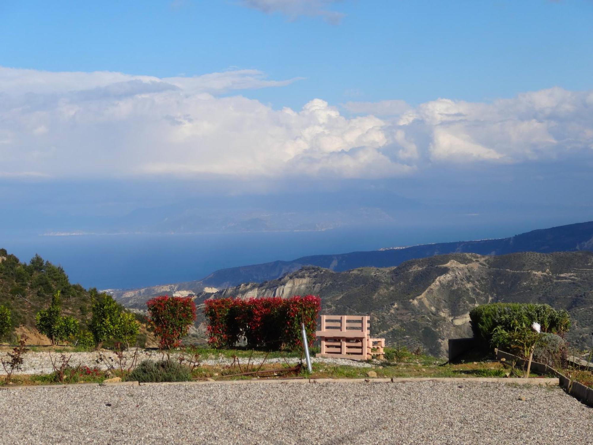 Ktima Noosfera Wellness & Retreat Center Hotel Karia  Bagian luar foto
